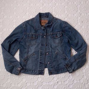 Levis women 4/6 Small Jean Jacket Medium Wash GUC
